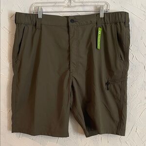 Wrangler Men's Dark Olive Cargo Shorts